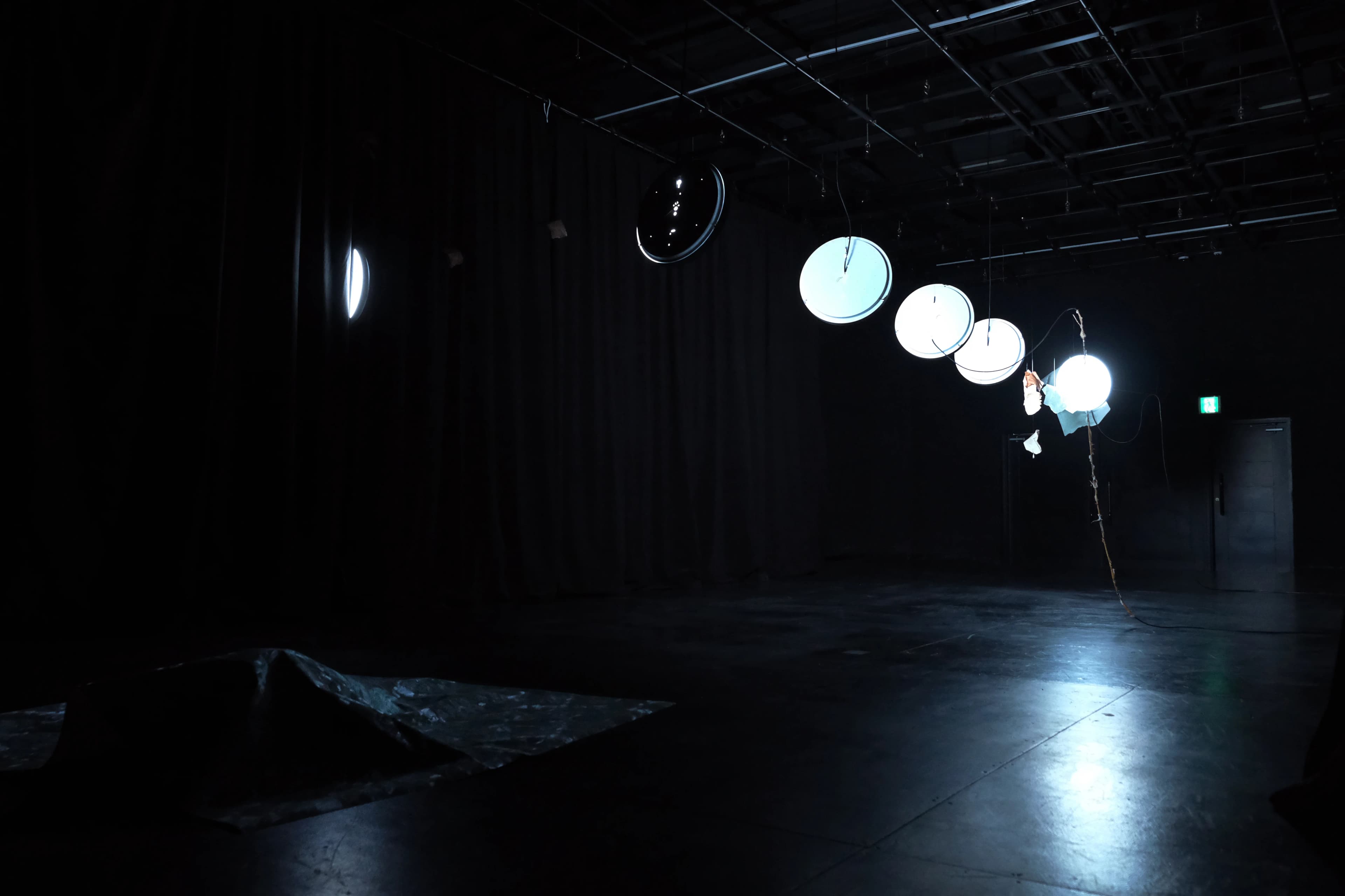 Hoeng (Crosswise) — 1