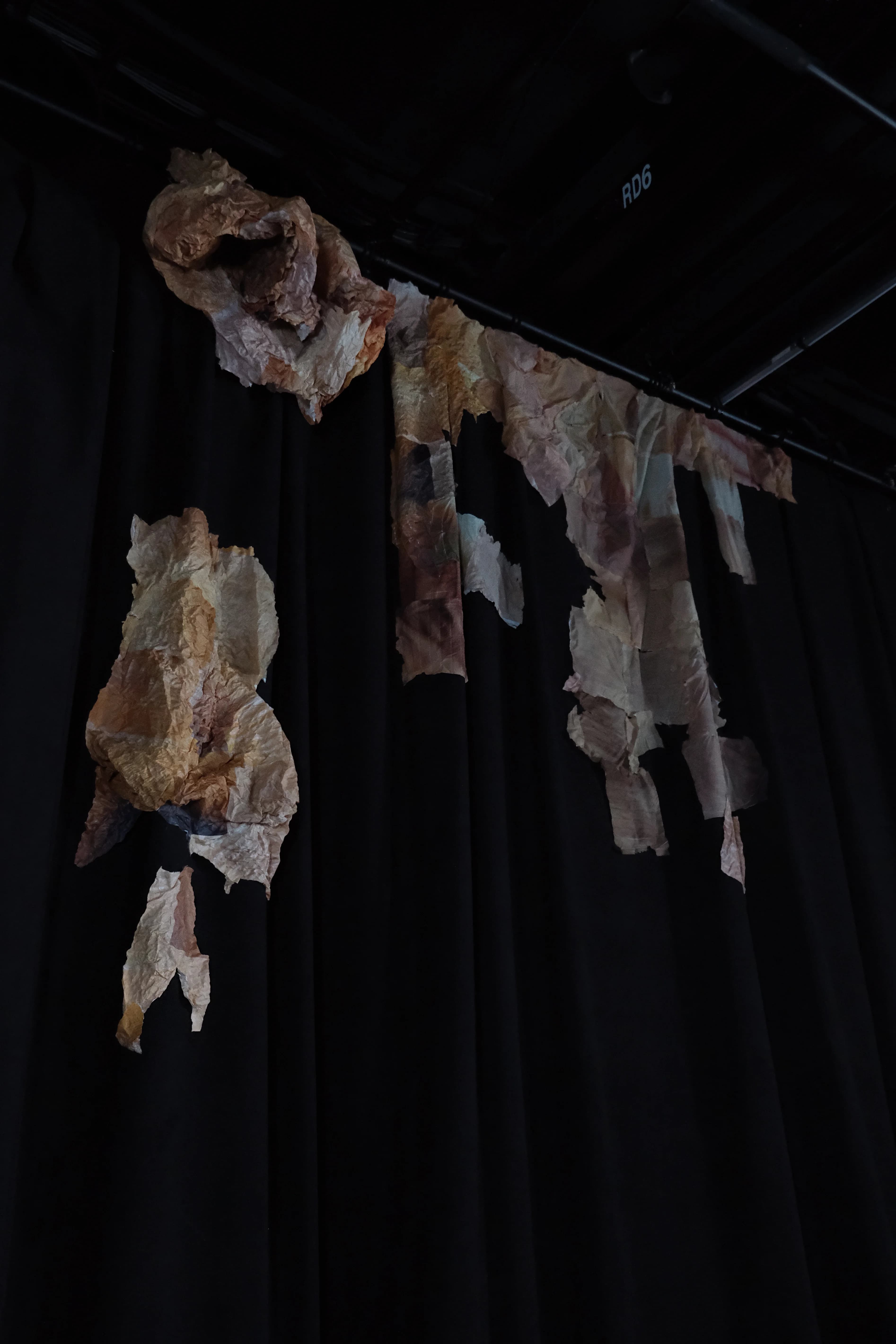 Hoeng (Crosswise) — 3